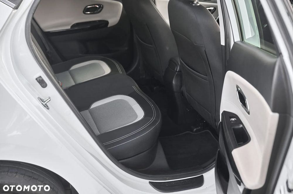 Kia Ceed 1.6 CRDi 136 ISG Dream Team Edition - 25