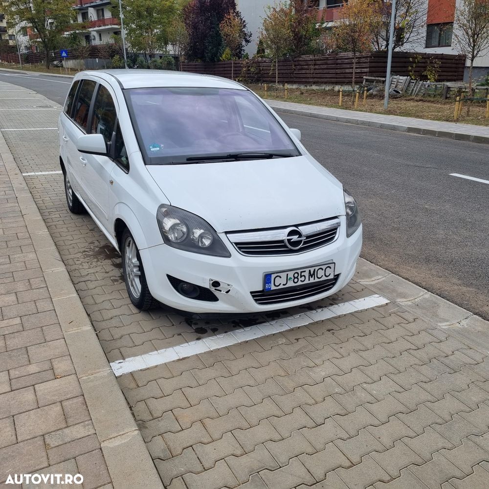 Opel Zafira - 1