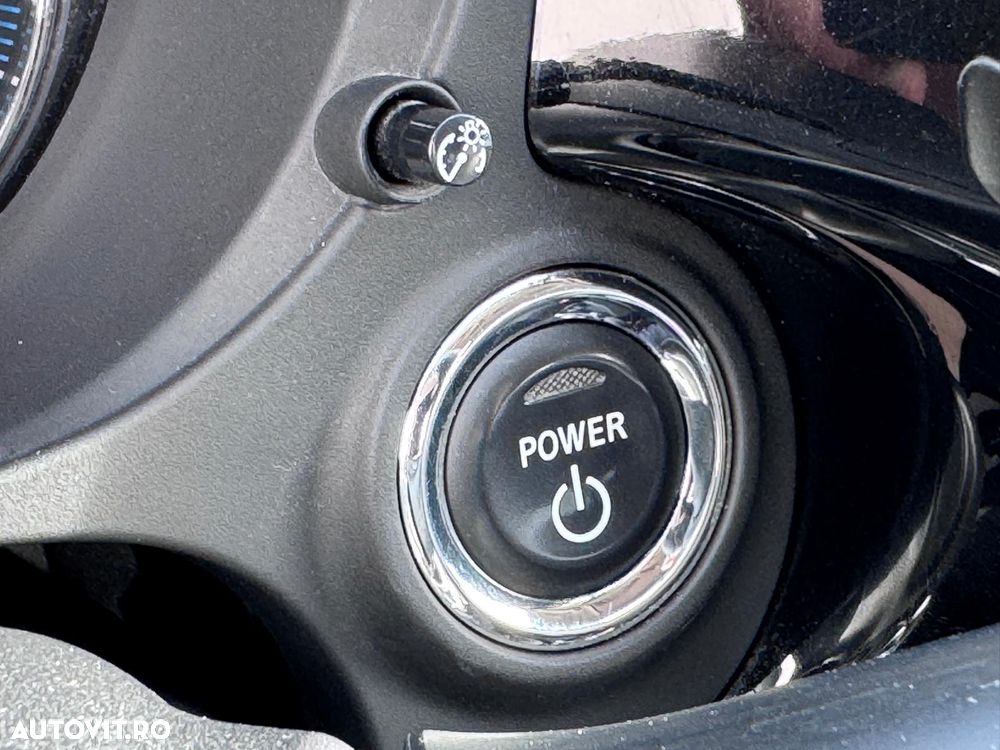 Mitsubishi Outlander - 15