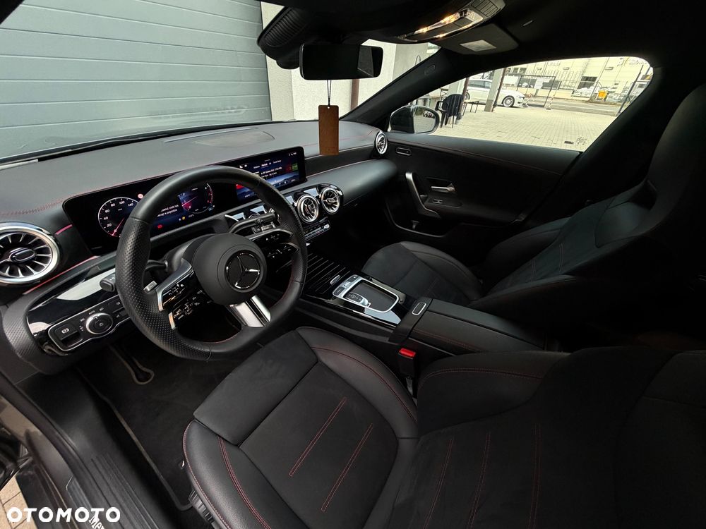 Mercedes-Benz CLA 220 AMG Line 7G-DCT - 9