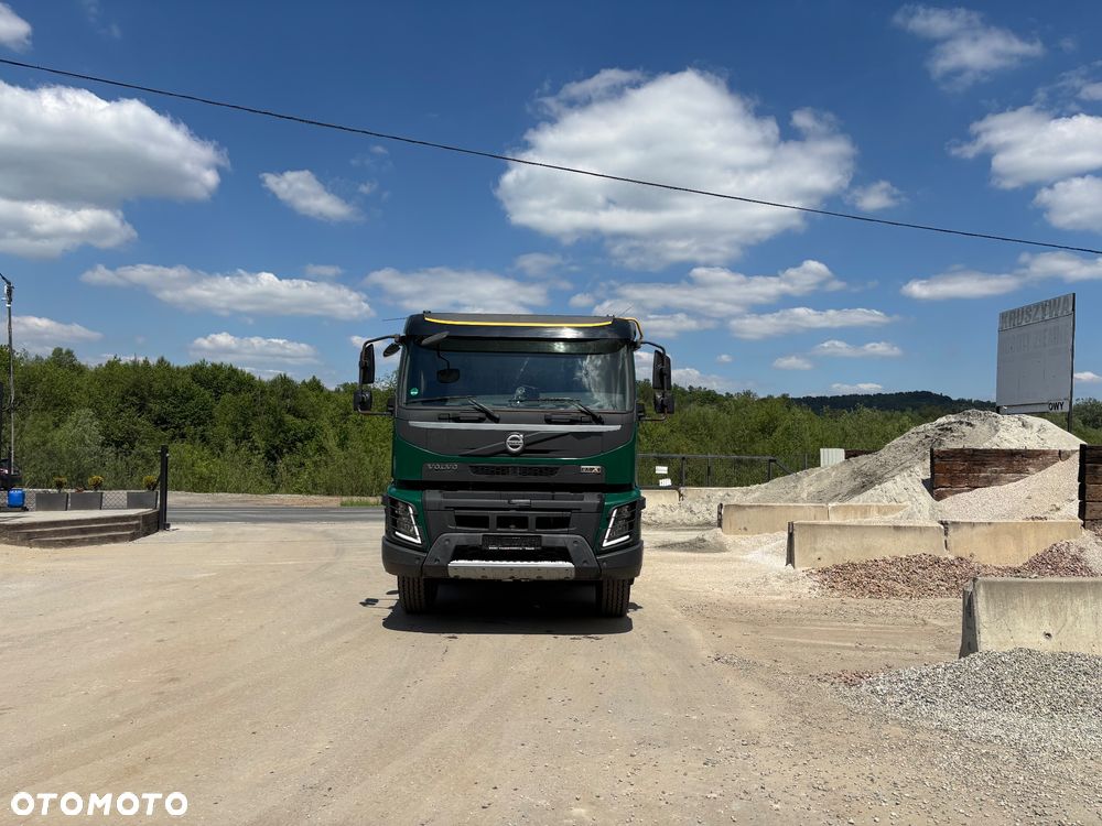 Volvo FMX 460 8x4 - 3