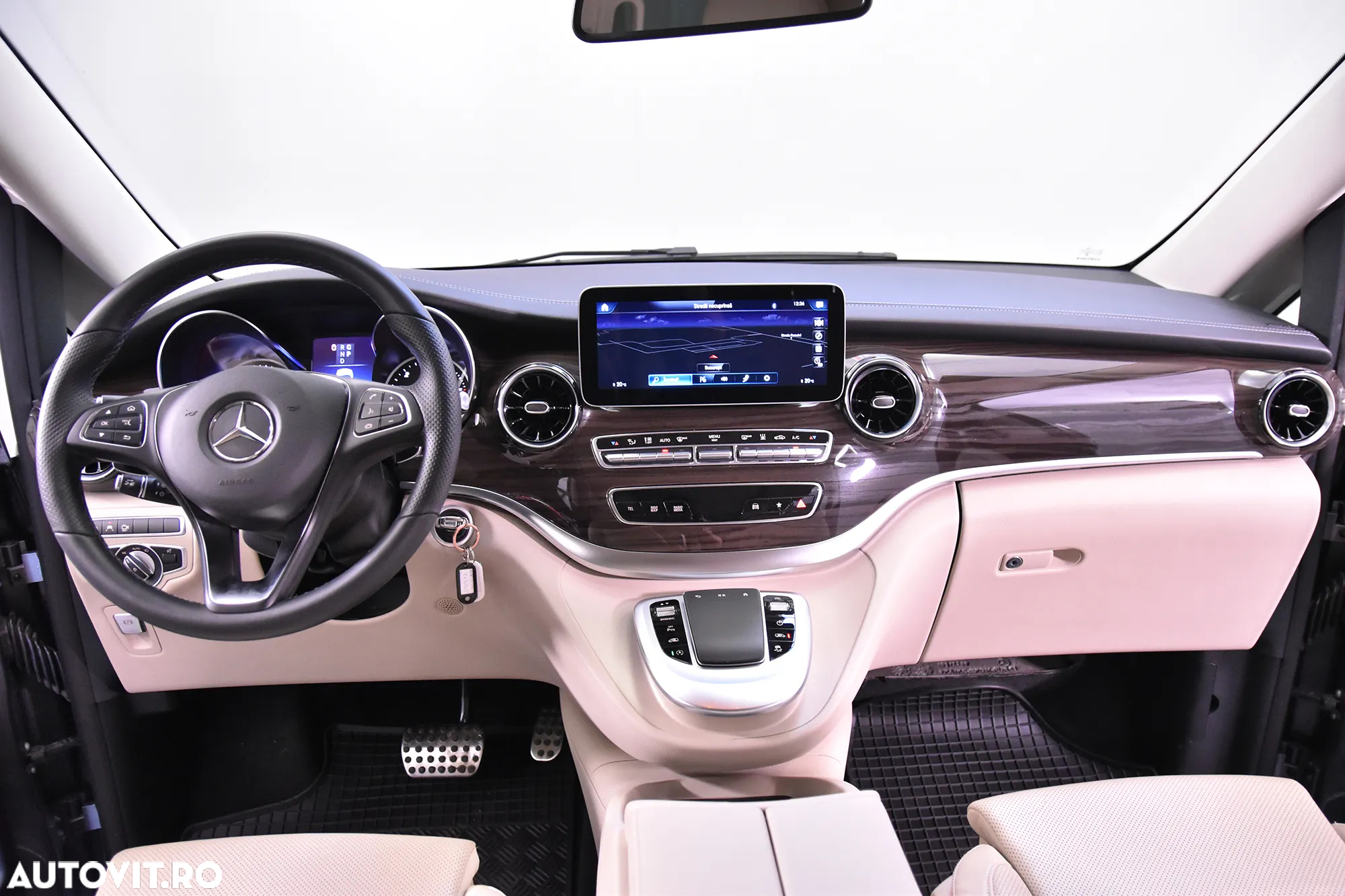 Mercedes-Benz V - 9