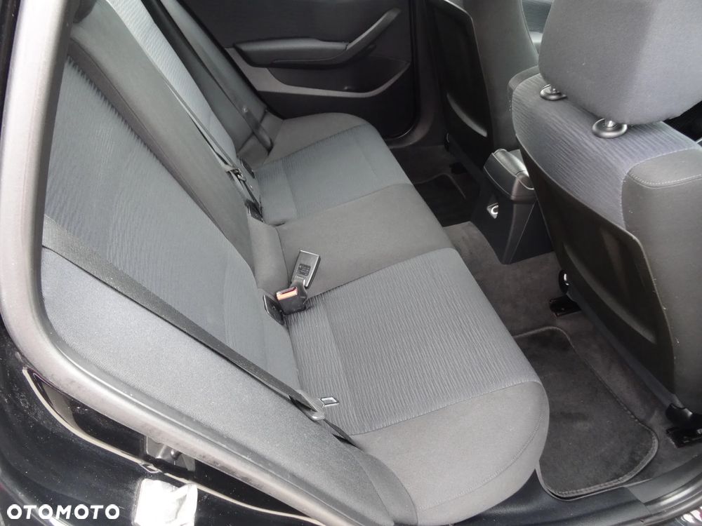 BMW X1 sDrive18d - 14