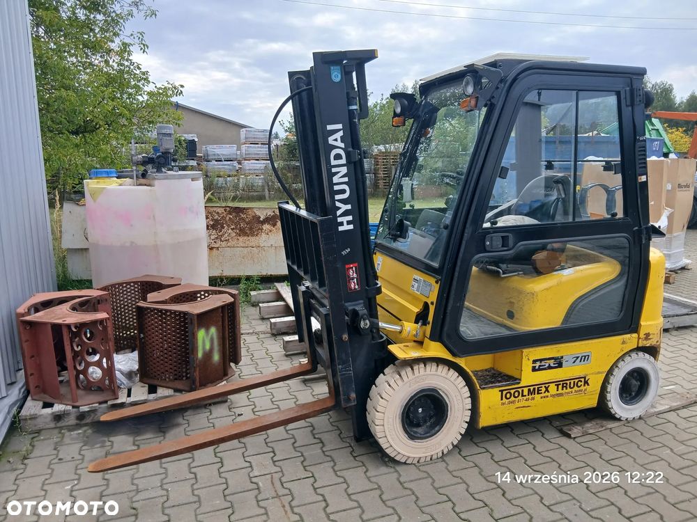 Hyundai 15L-7M - 1