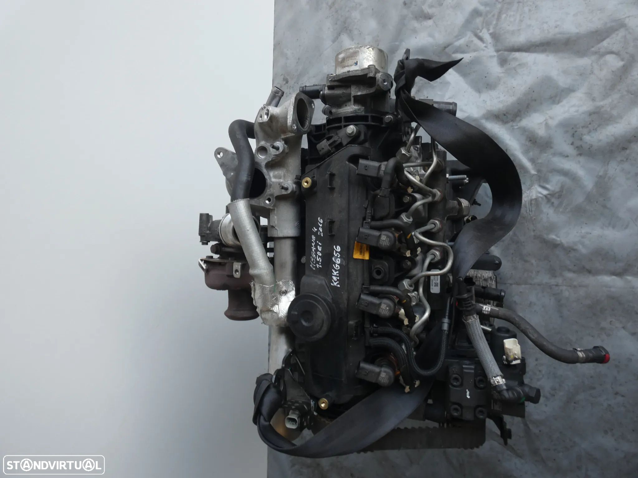 Motor Renault 1.5 Dci com referencia K9K656 - 1