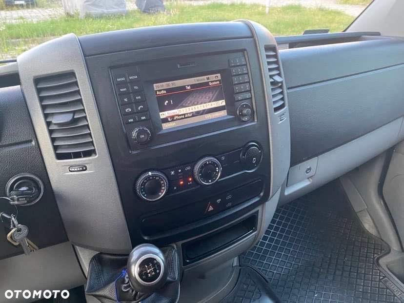 Mercedes-Benz Sprinter - 10