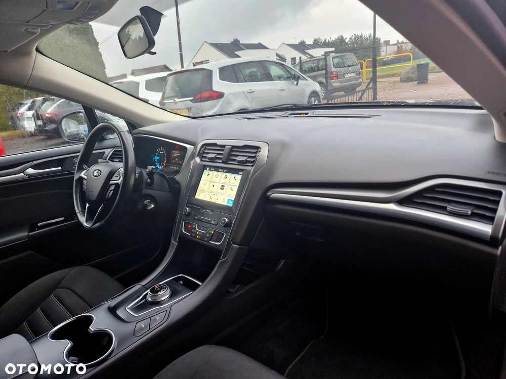 Ford Mondeo - 34