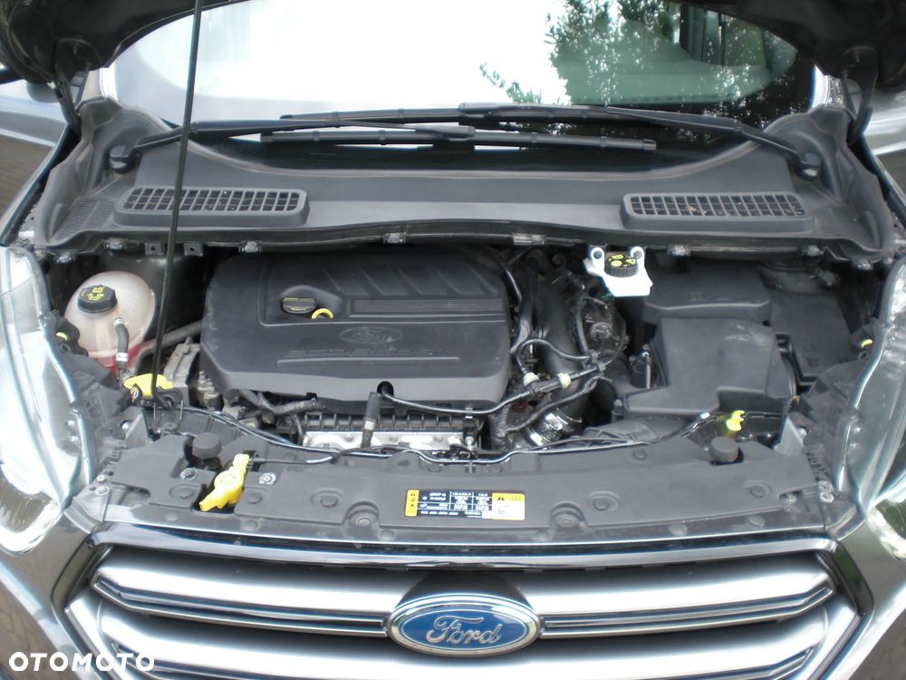 Ford Kuga - 27