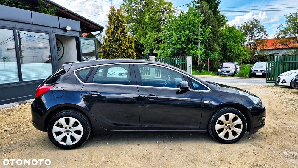 Opel Astra 1.4 Turbo Sport - 11