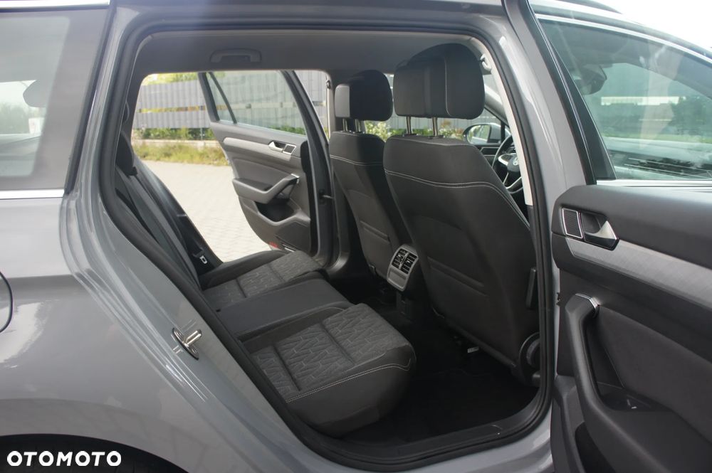 Volkswagen Passat 2.0 TDI EVO Business DSG - 12