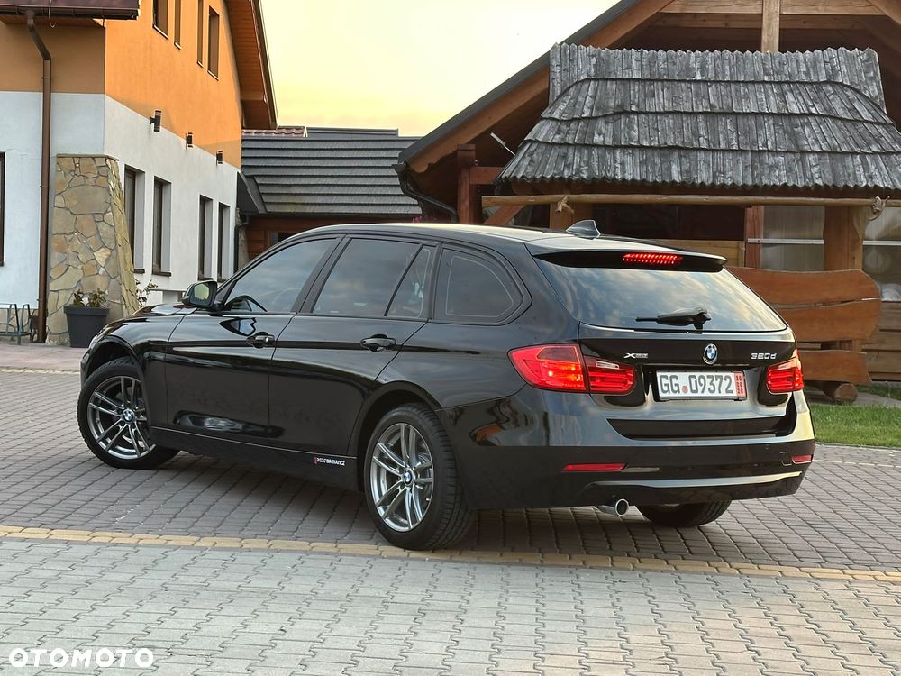 BMW Seria 3 320d xDrive DPF Edition Exclusive - 29