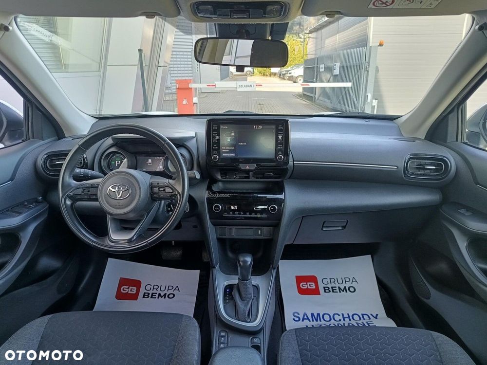 Toyota Yaris Cross Hybrid 1.5 Comfort - 17