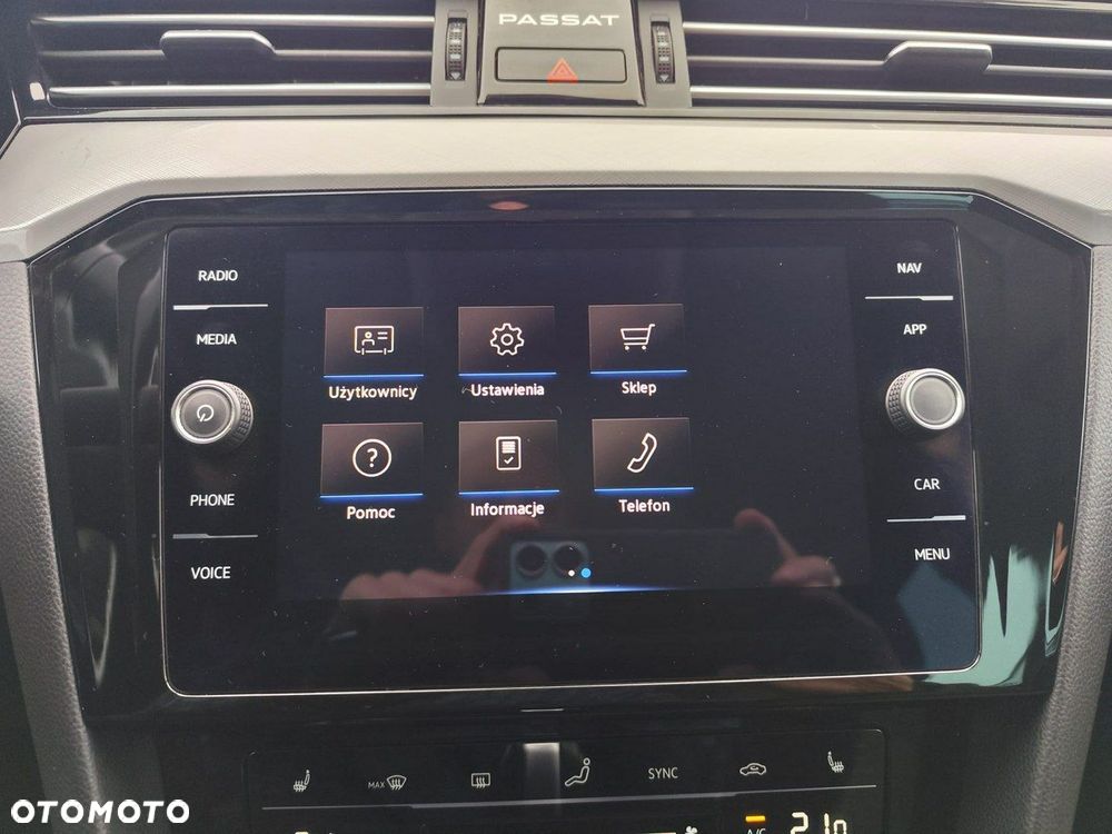 Volkswagen Passat Variant 1.5 TSI EVO Business DSG - 20