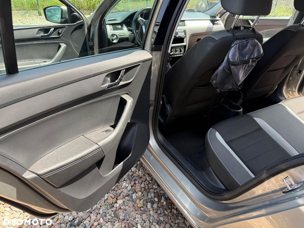 Skoda RAPID Spb 1.2 TSI Ambition - 7