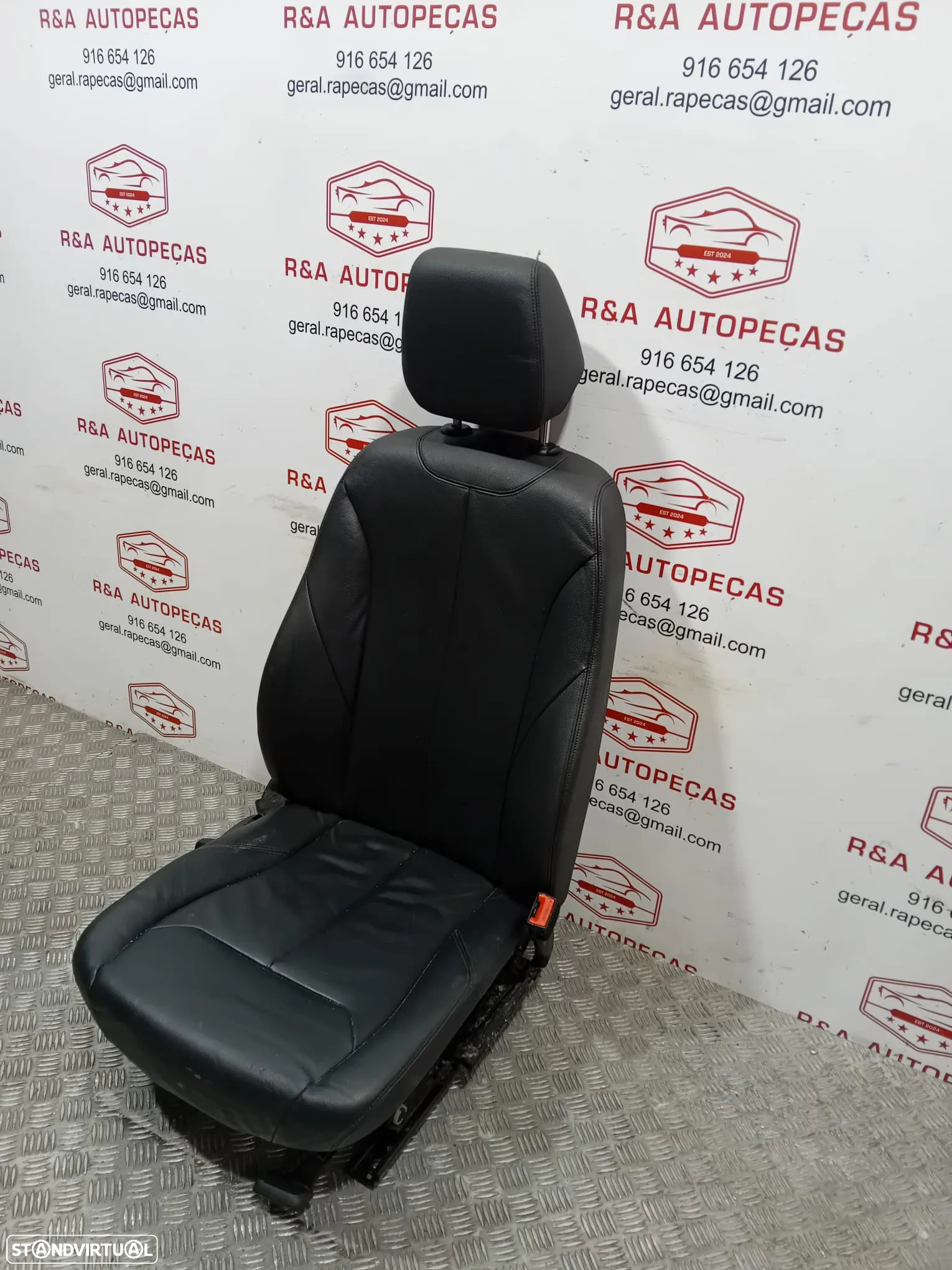 Conjunto de Bancos BMW Serie 1 F20 em Pele - 21