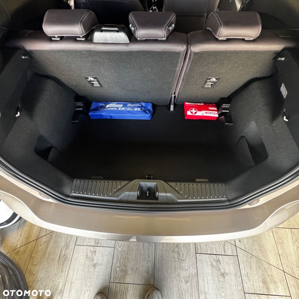 Ford Fiesta - 27