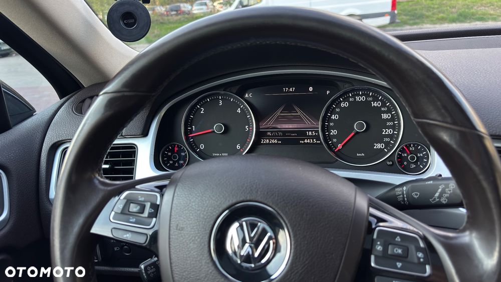 Volkswagen Touareg 3.0 V6 TDI 4XMot BMT - 8