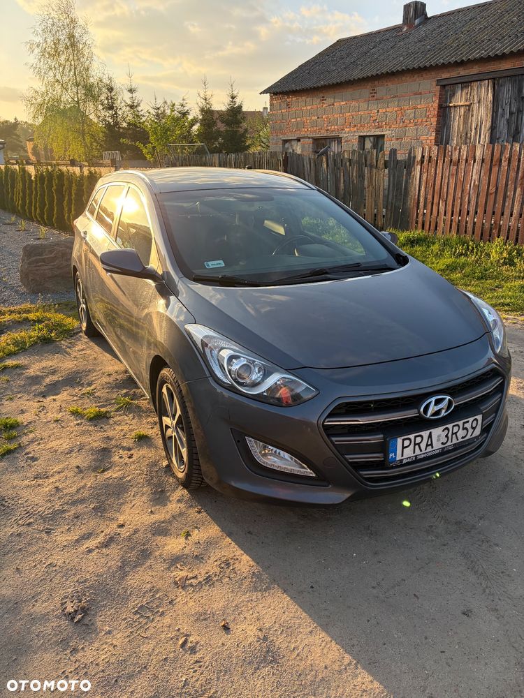 Hyundai i30 1.6 CRDI DCT Passion - 2