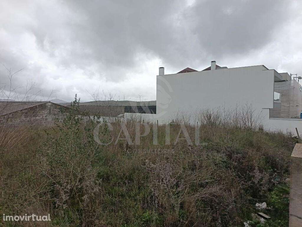 Terreno urbano com projeto aprovado a excelente preço em Arranho - Grande imagem: 4/11