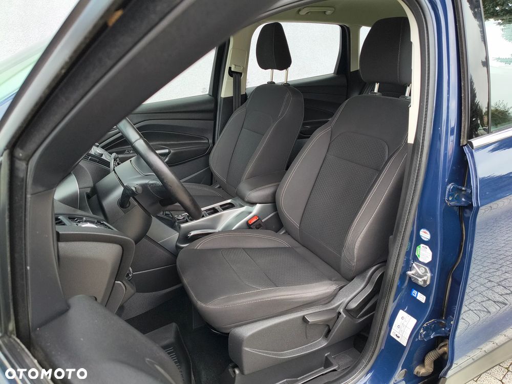Ford Kuga 1.5 EcoBoost 2x4 Business Edition - 9