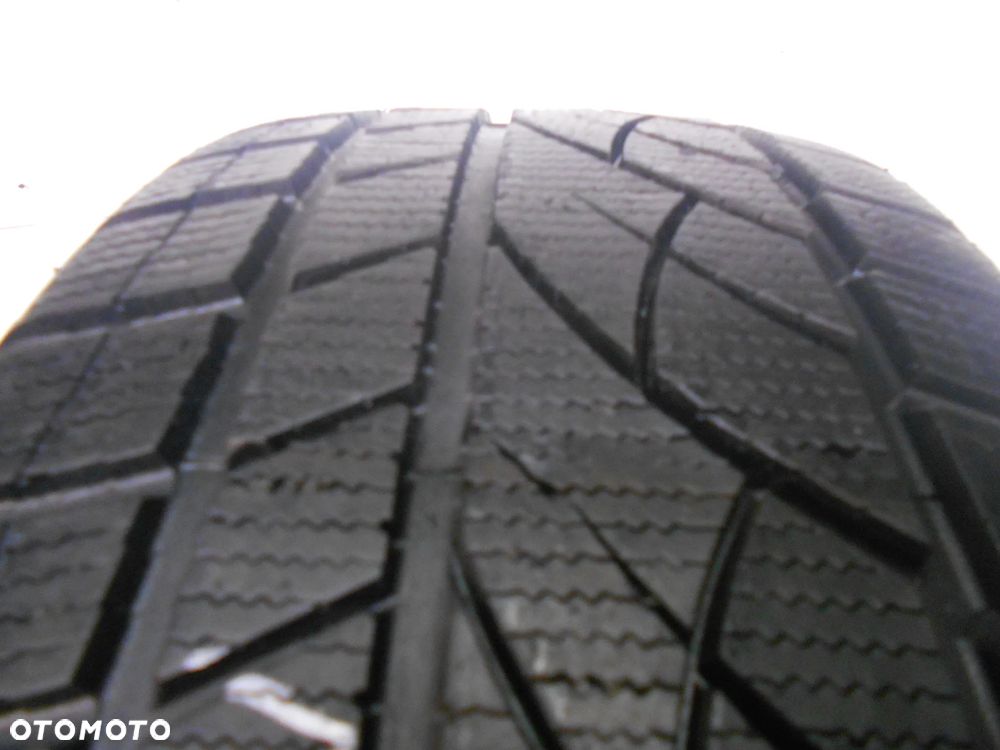 OPONA POJEDYNKA 225/45R17 EVERGREEN EV 66 WINTER DOT 2919 7MM - 2