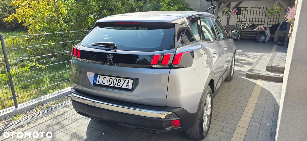 Peugeot 3008 HDi 115 Allure - 4