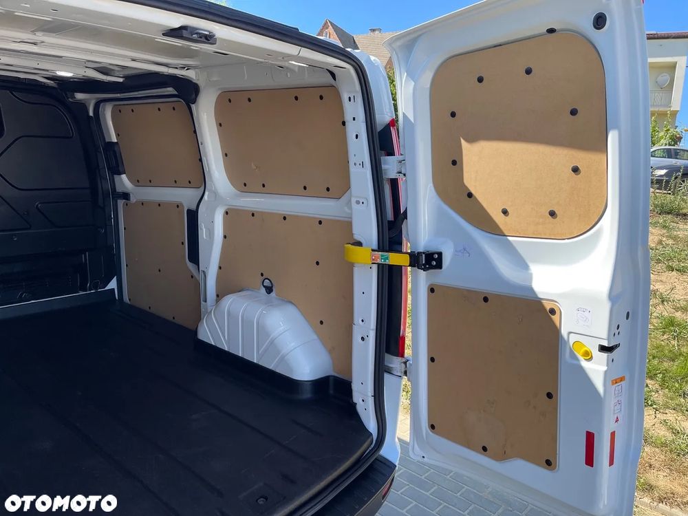 Ford Transit Custom - 23