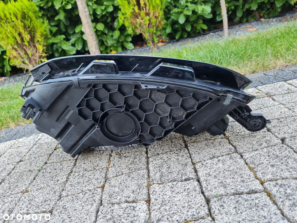 AUDI A5 S5 8W6 F5 B9 LIFT Kompletna lampa prawa przód Full Led Laser 8W6941086 - 9