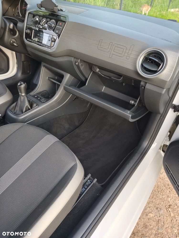 Volkswagen up! 1.0 TSI high - 10