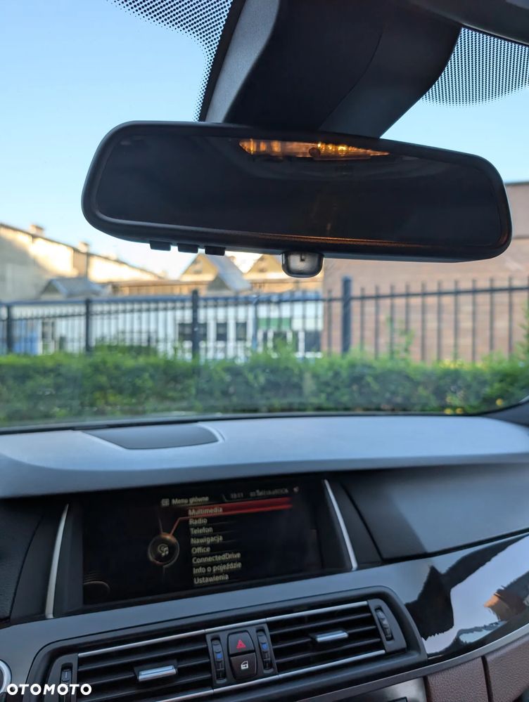 BMW Seria 5 535d xDrive - 22