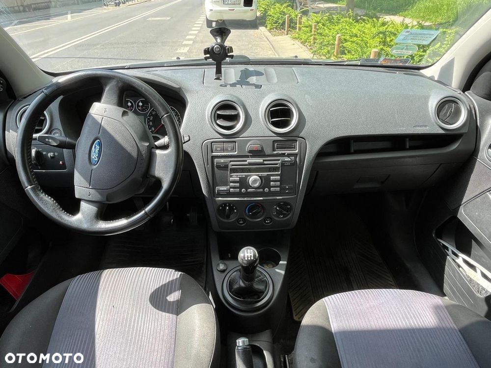 Ford Fusion 1.4 Trend - 12