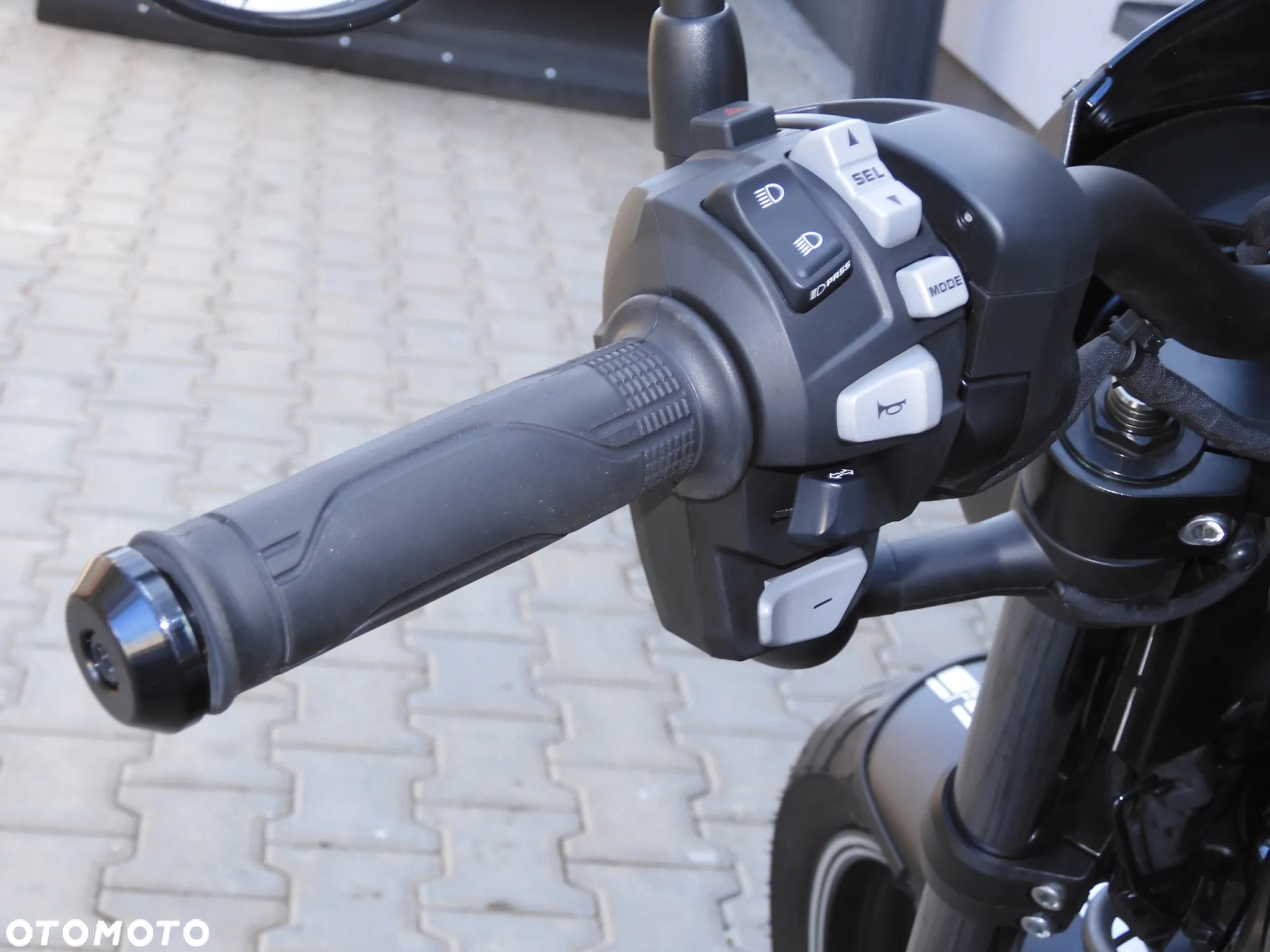 Honda CMX - 25