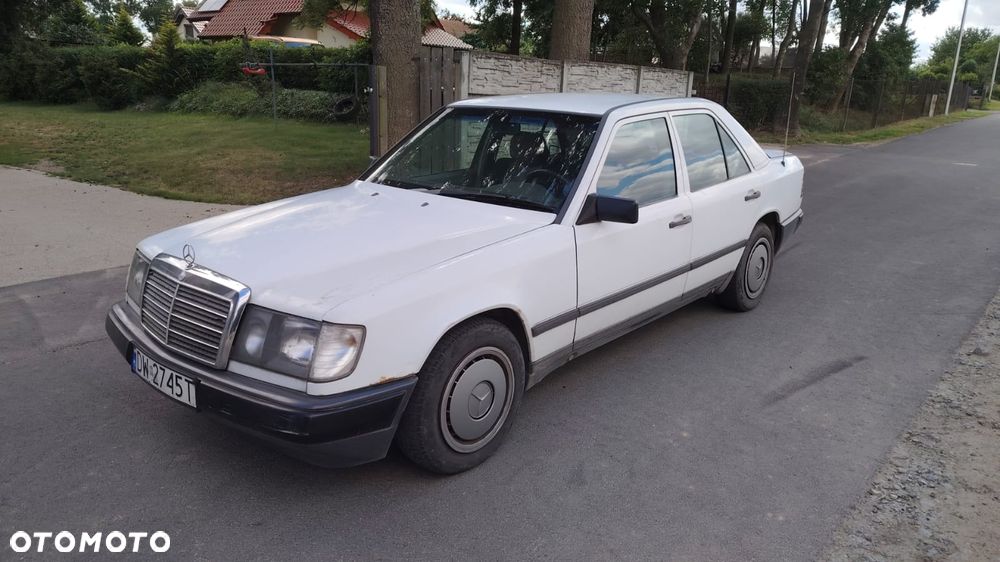 Mercedes-Benz W124 (1984-1993) - 1