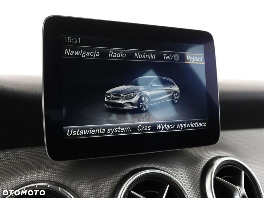 Mercedes-Benz CLA 180 Urban - 24