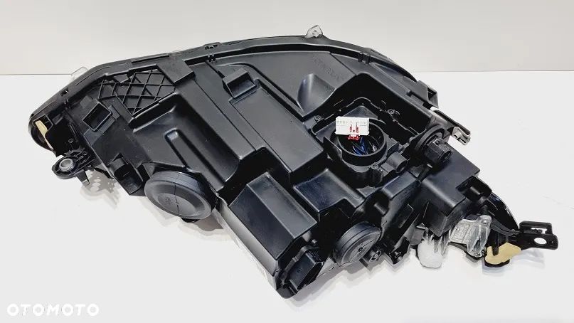 REFLEKTOR PRAWY LEWY FULL LED VW GOLF VIII EUROPA - 10