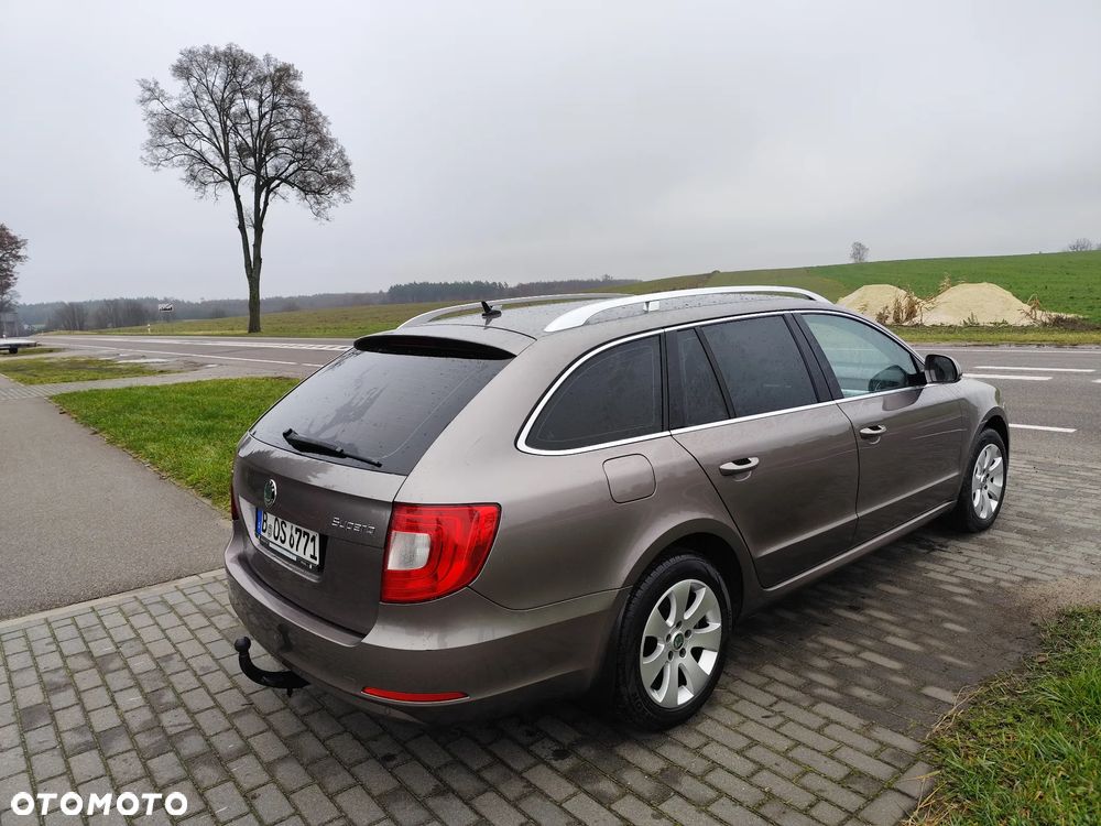 Skoda Superb 2.0 TDI Family - 4