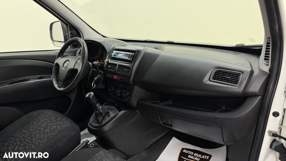Opel Combo - 8