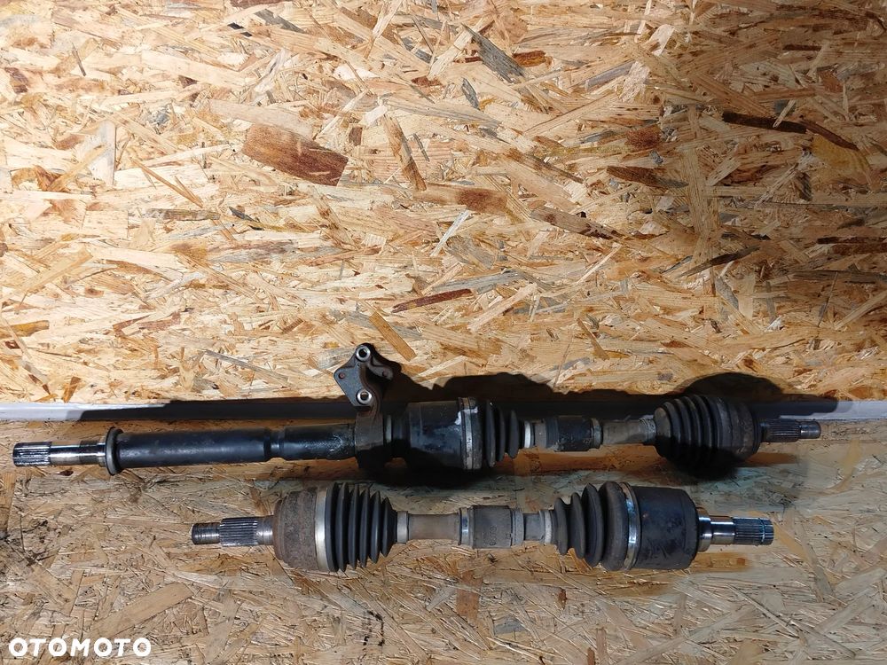 PÓŁOŚ LEWA PRAWA MAZDA 6 GH 2.2 DIESEL 08-12