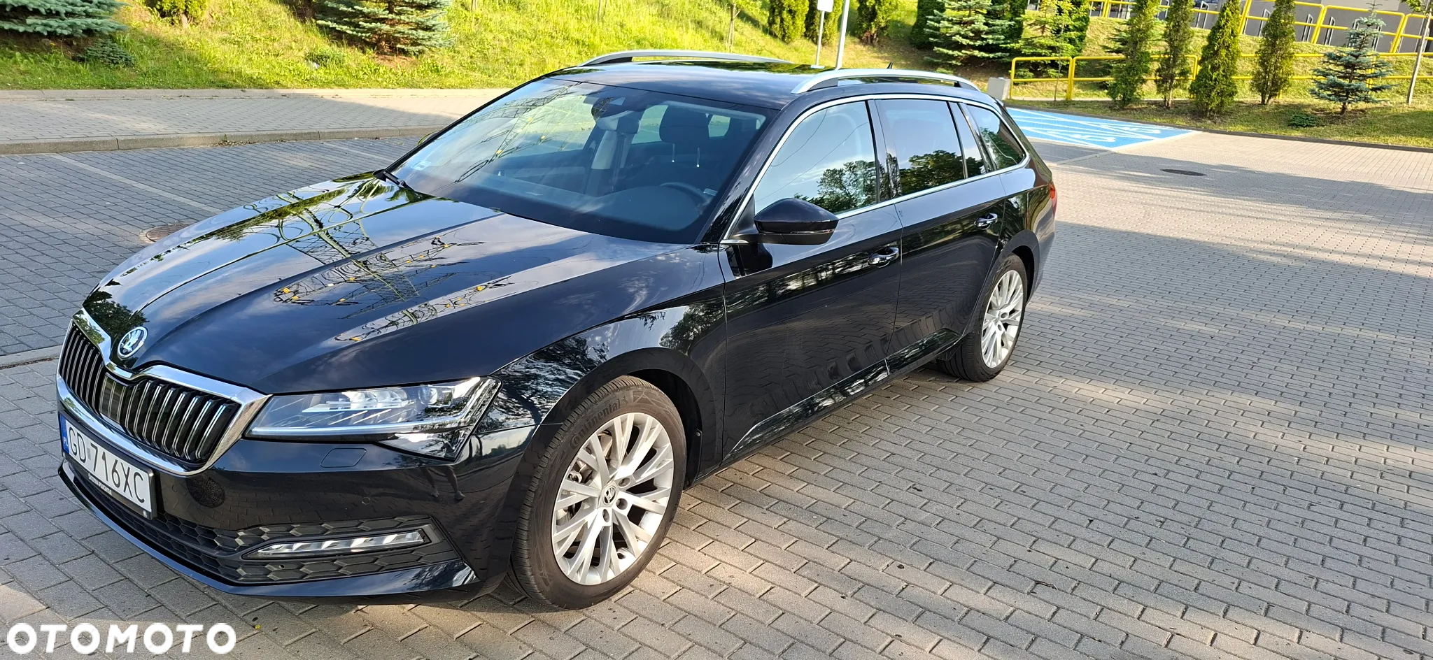Skoda Superb 2.0 TDI SCR Ambition DSG - 16