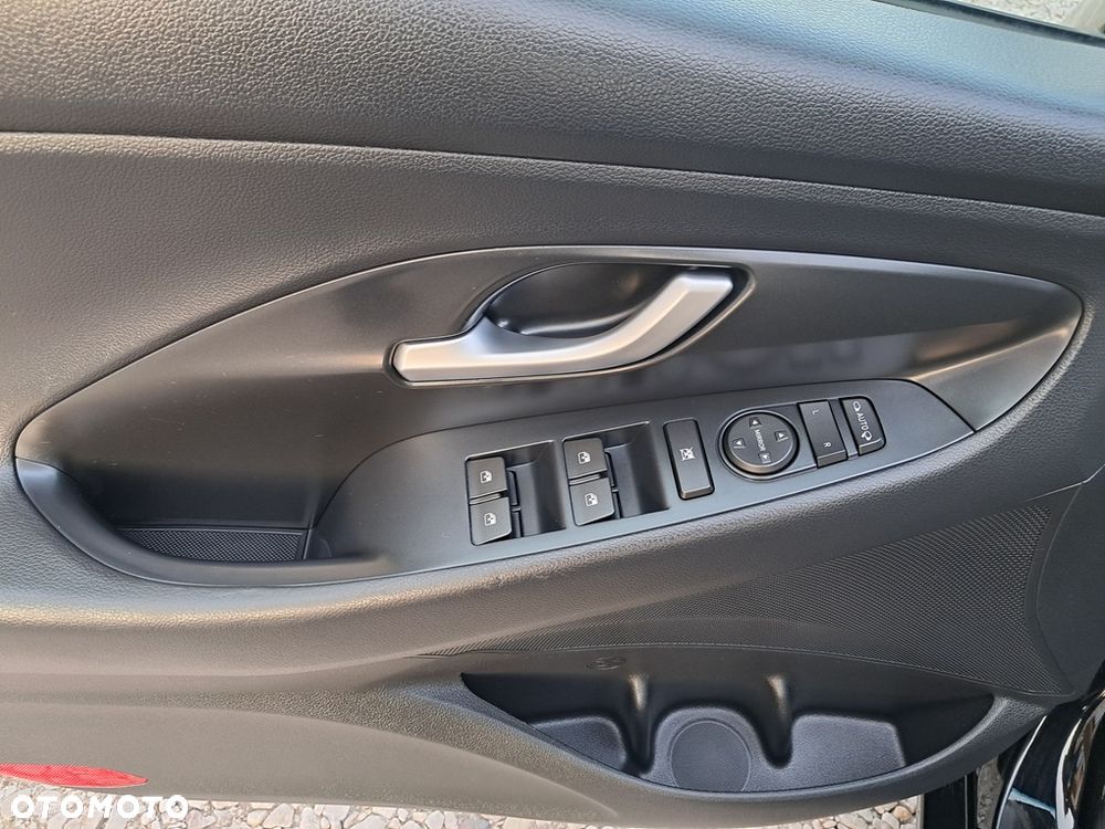 Hyundai i30 1.4 T-GDI Passion Plus - 30