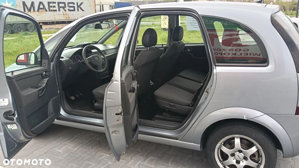 Opel Meriva - 12
