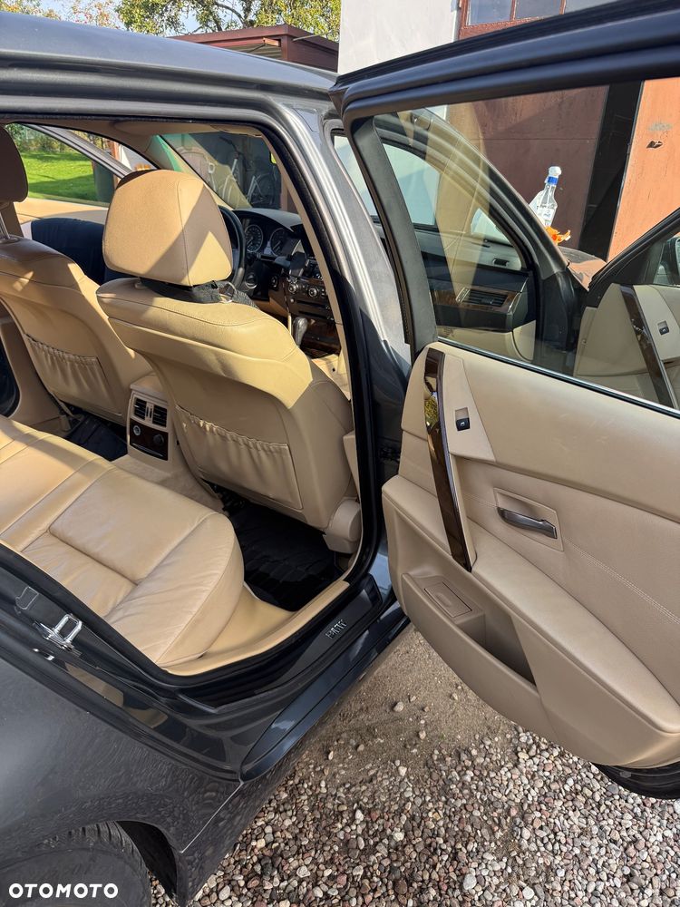 BMW Seria 5 530xd - 39