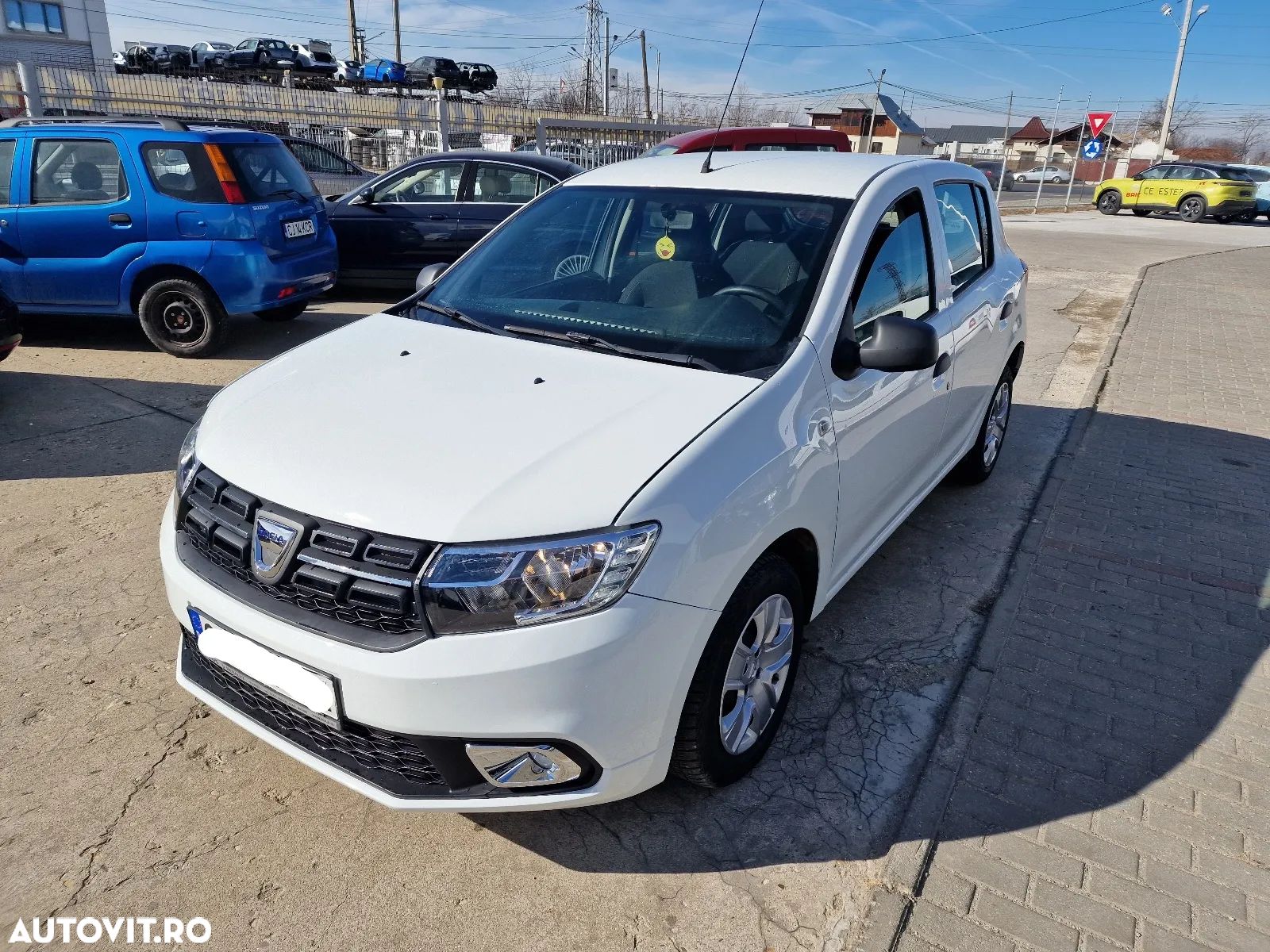 Dacia Sandero - 1