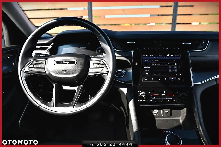 Jeep Grand Cherokee - 24