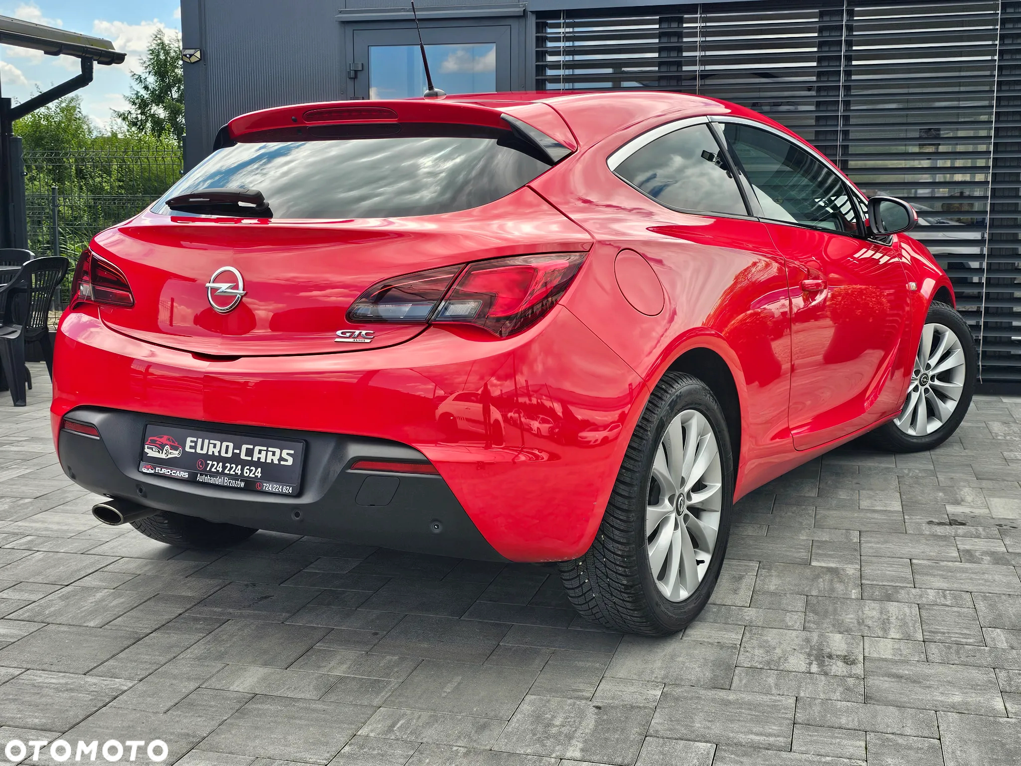 Opel Astra IV GTC 1.6 T Active - 4