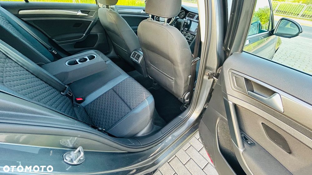 Volkswagen Golf 1.6 TDI SCR DSG IQ.DRIVE - 35