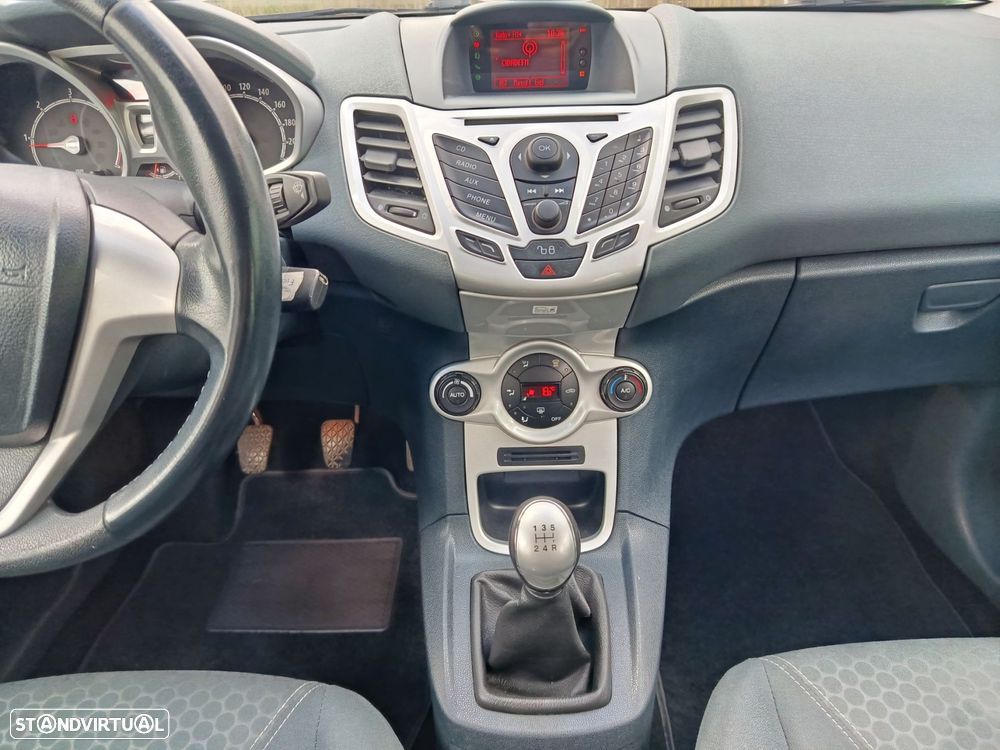 Ford Fiesta 1.4 TDCI Titanium - 15