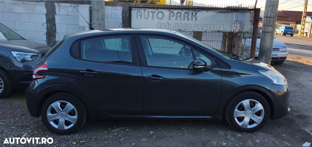 Peugeot 208 1.4 HDi FAP Style - 36