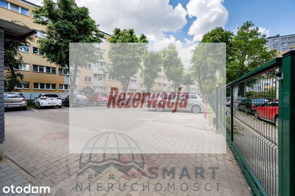 Rozkładowe M3 z balkonem na ogrodzonym terenie