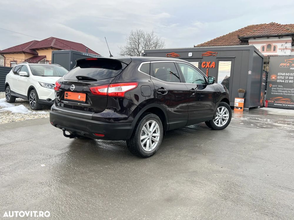 Nissan Qashqai 1.6 DCI Xtronic N-Connecta - 6